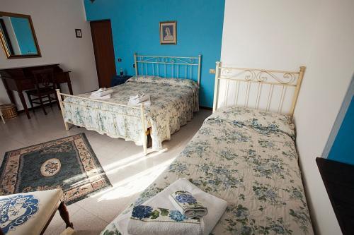 Triple Room with Garden View