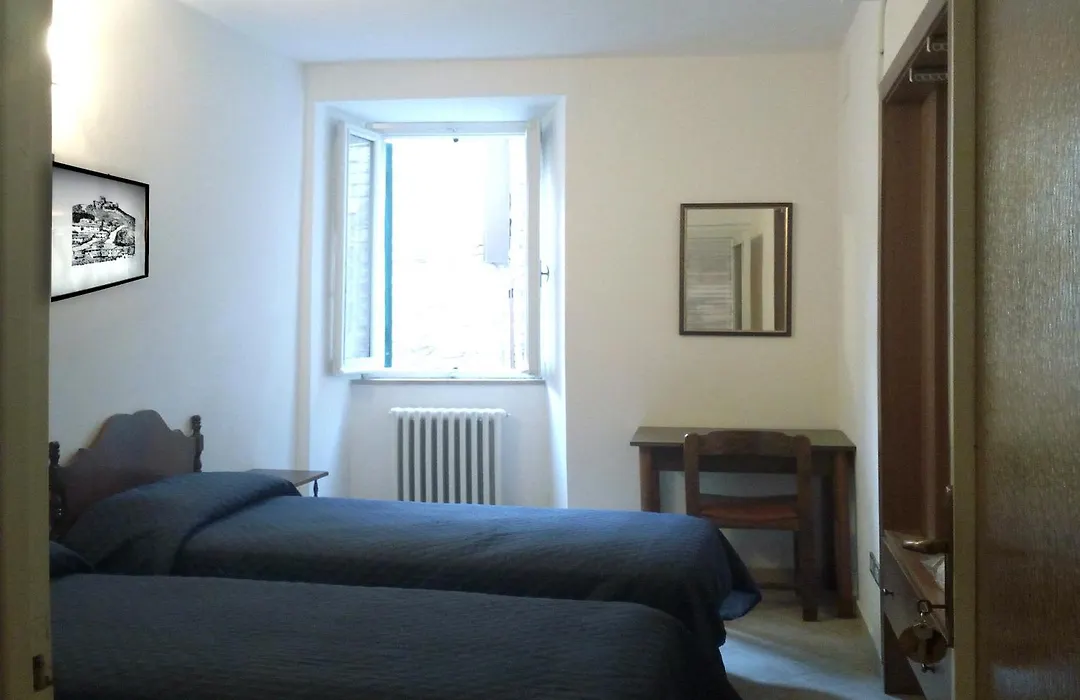 Camere Gambacorta Assisi-1